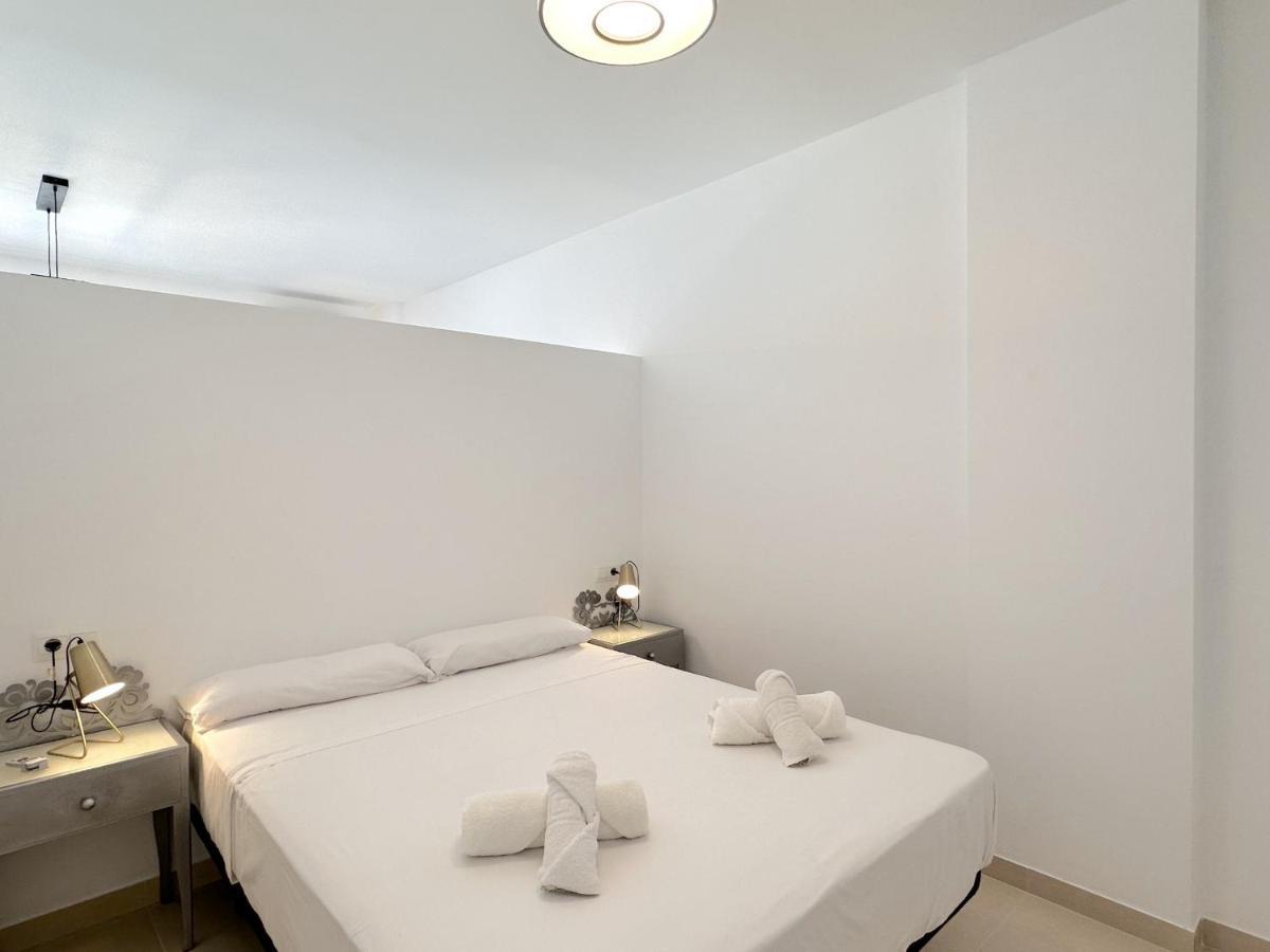 Carabeo 26 Boutique Studio Casasol Нерха Екстер'єр фото