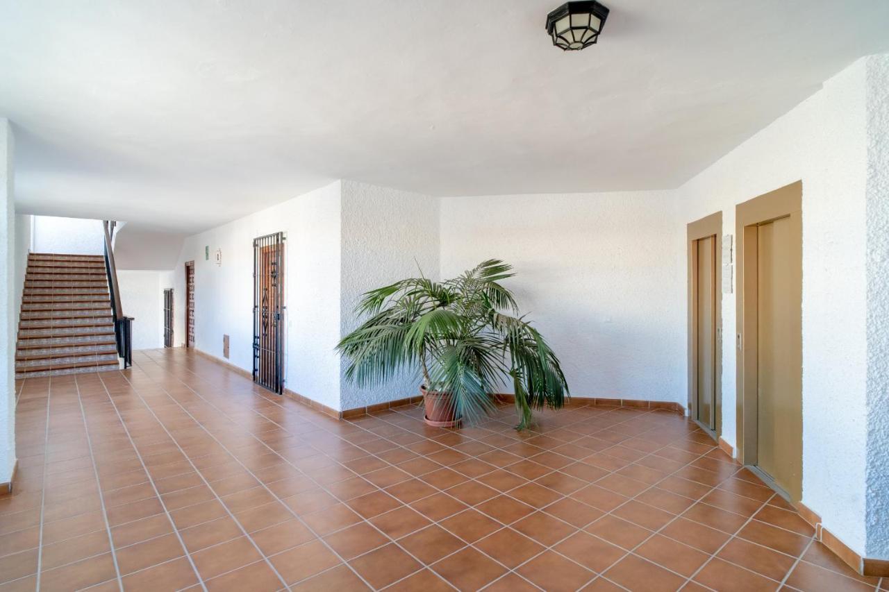 Carabeo 26 Boutique Studio Casasol Нерха Екстер'єр фото